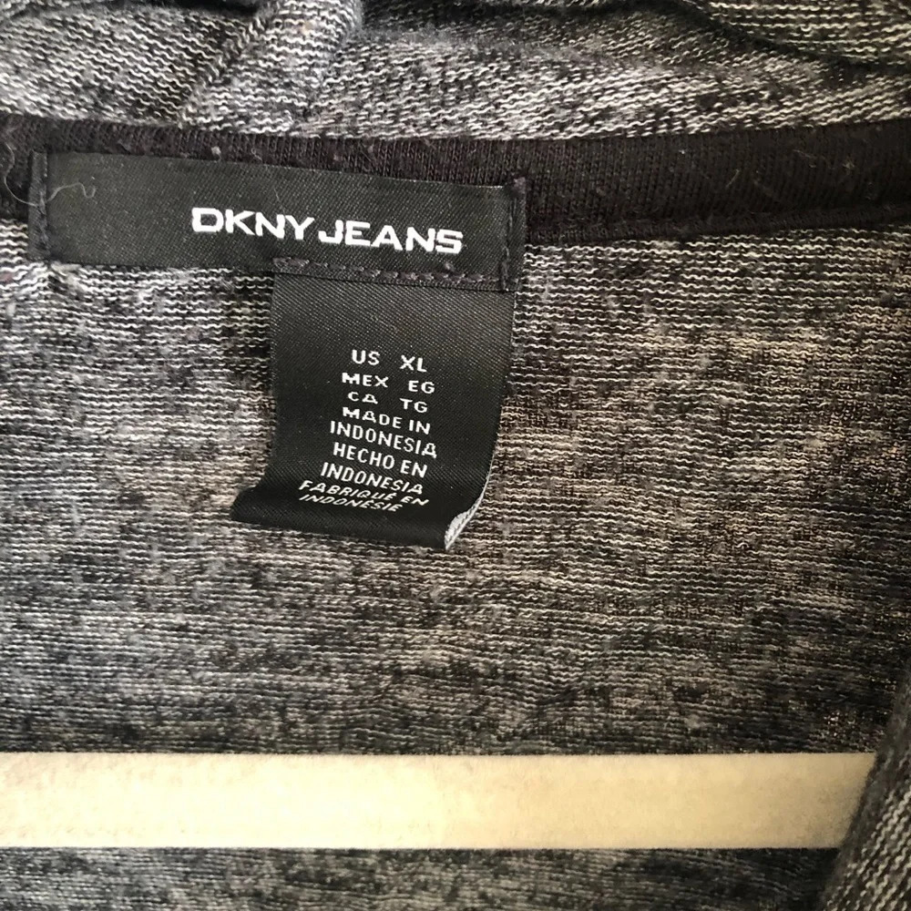 DKNY Jeans infinity neck shirt - Picture 1 of 7